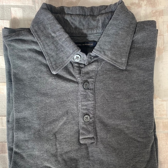 Banana Republic - Men’s Gray polo (Size Small) - Picture 1 of 5